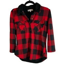 Eden & Olivia red and black plaid flannel shirt with a faux fur lining S